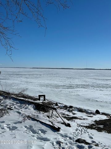 6043 325th Street, Toledo, OH 43611