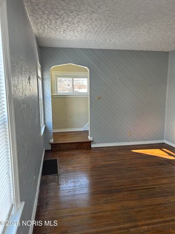 6043 325th Street, Toledo, OH 43611