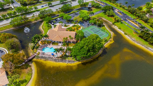 10720 Oak Bend Way, Wellington, FL 33414
