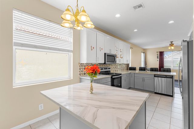 10720 Oak Bend Way, Wellington, FL 33414