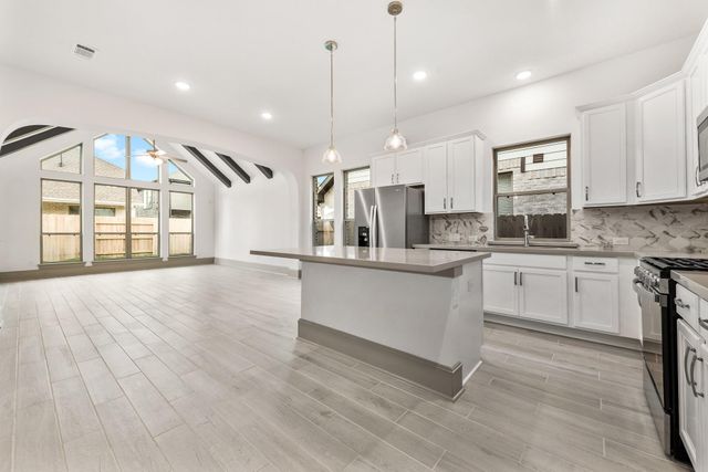7023 Winterberry Glen Lane, Katy, TX 77493