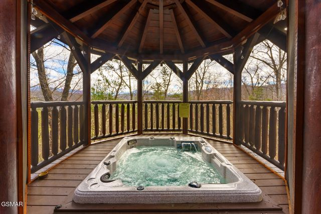 3044 Redtail Road, Sevierville, TN 37862