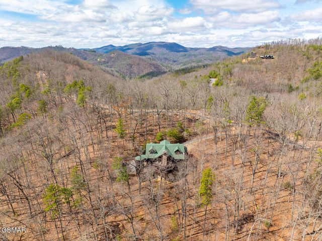3044 Redtail Road, Sevierville, TN 37862