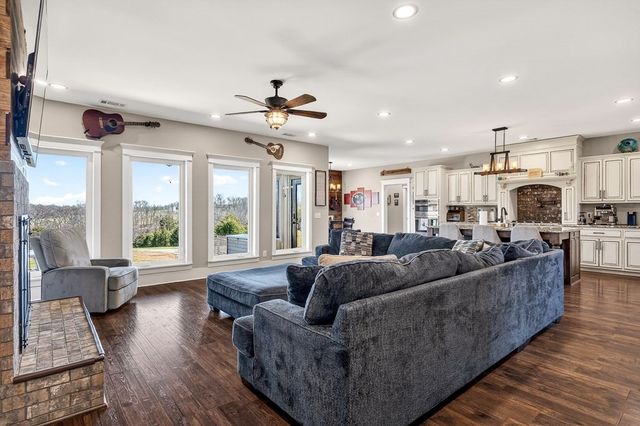 3001 Tulip Ln, Cookeville, TN 38501