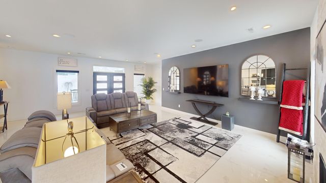 164 Heinig Way, Holmen, WI 54636