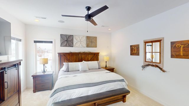 164 Heinig Way, Holmen, WI 54636