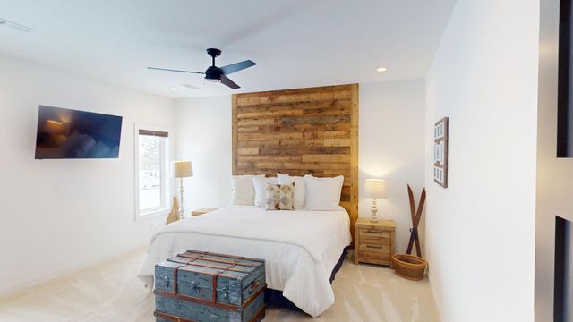 164 Heinig Way, Holmen, WI 54636