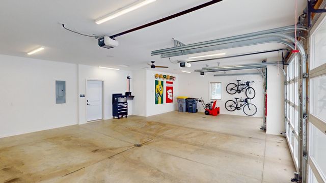 164 Heinig Way, Holmen, WI 54636