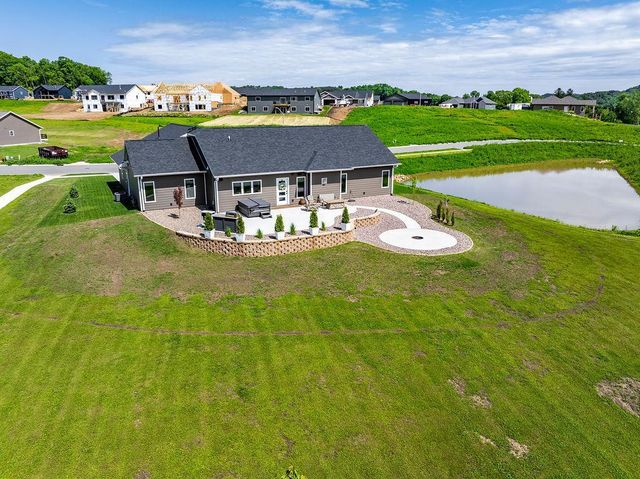 164 Heinig Way, Holmen, WI 54636