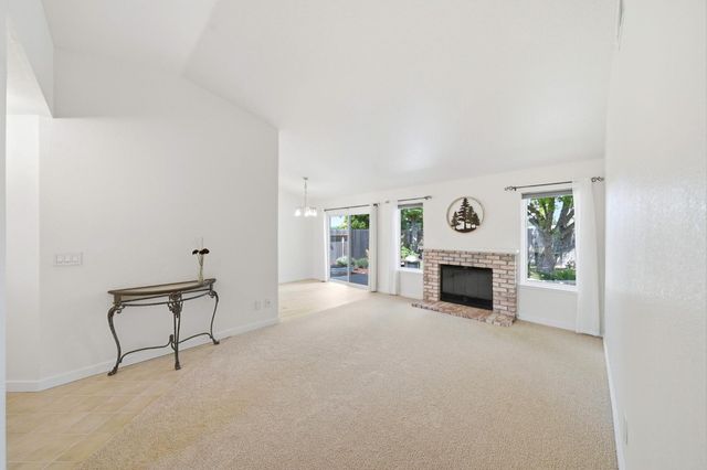 8163 Morgan Hill Way, Sacramento, CA 95828