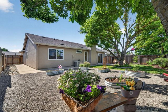 8163 Morgan Hill Way, Sacramento, CA 95828