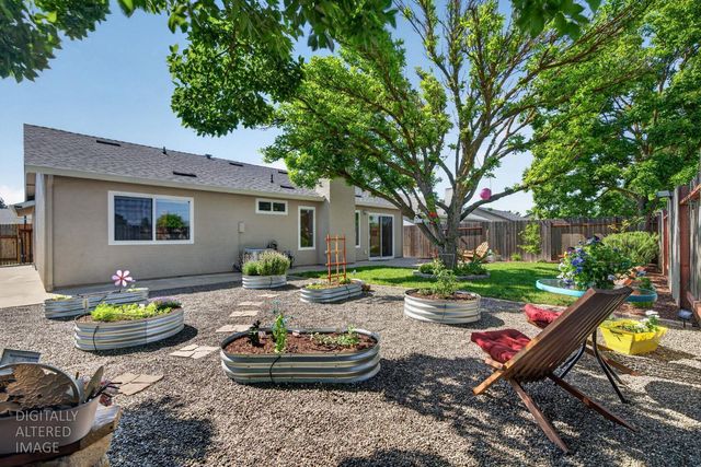 8163 Morgan Hill Way, Sacramento, CA 95828