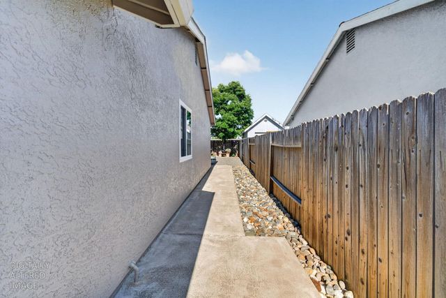 8163 Morgan Hill Way, Sacramento, CA 95828
