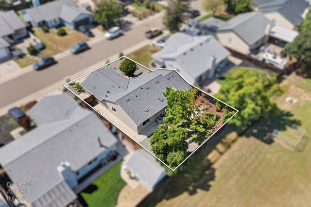 8163 Morgan Hill Way, Sacramento, CA 95828