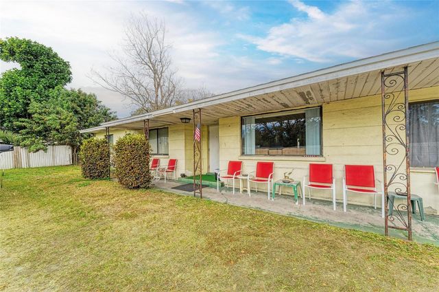 1205 44TH AVENUE E, Bradenton, FL 34203