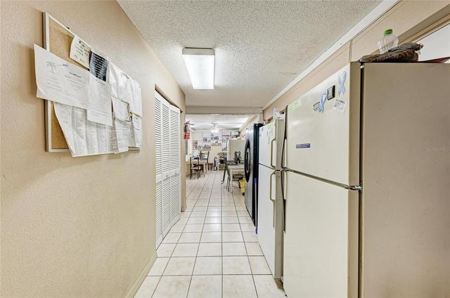 1205 44TH AVENUE E, Bradenton, FL 34203