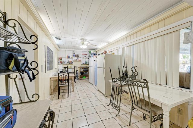 1205 44TH AVENUE E, Bradenton, FL 34203