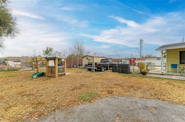 1205 44TH AVENUE E, Bradenton, FL 34203