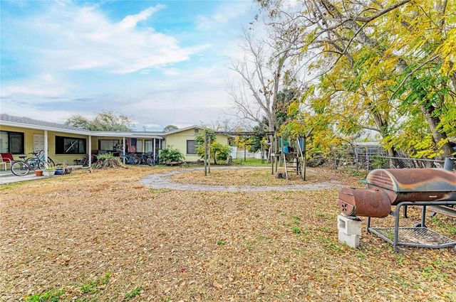 1205 44TH AVENUE E, Bradenton, FL 34203