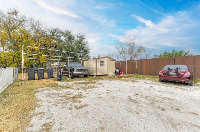 1205 44TH AVENUE E, Bradenton, FL 34203