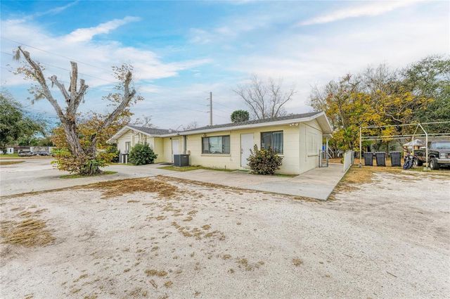 1205 44TH AVENUE E, Bradenton, FL 34203