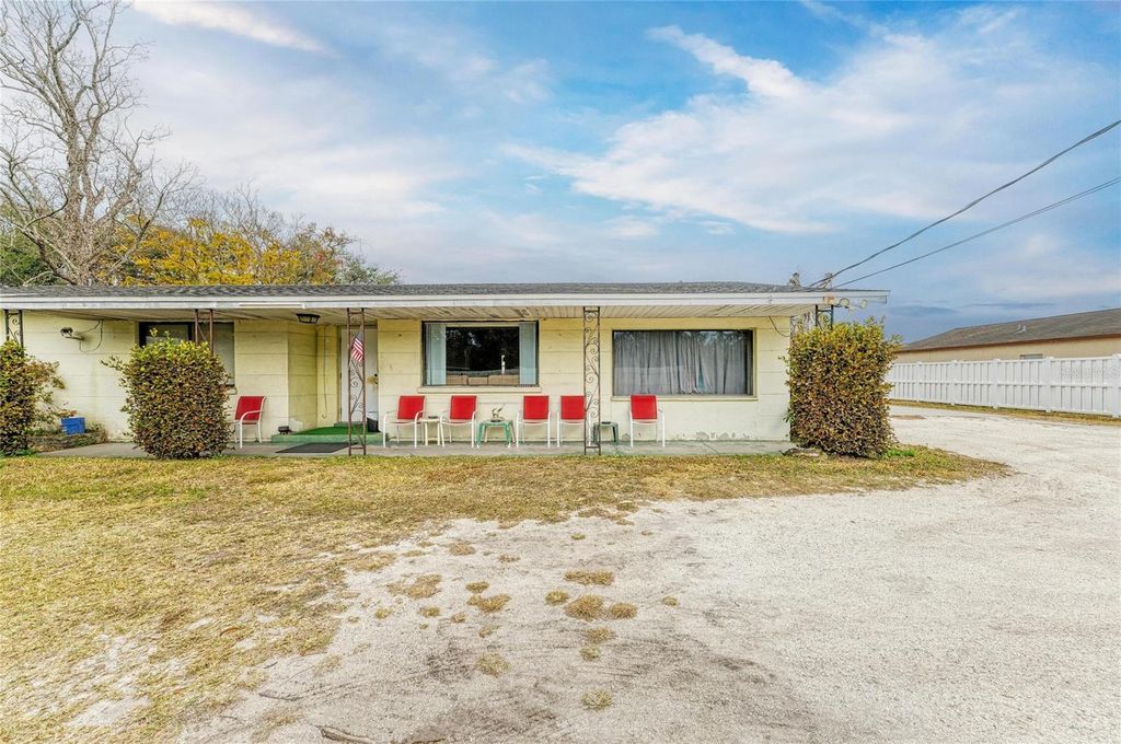 1205 44TH AVENUE E, Bradenton, FL 34203