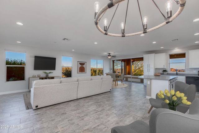 3235 JOSEY WALES Way, Wickenburg, AZ 85390