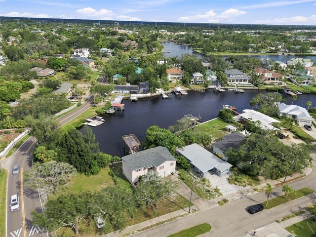 5 VENETIAN COURT, Tarpon Springs, FL 34689