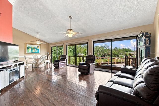 5 VENETIAN COURT, Tarpon Springs, FL 34689
