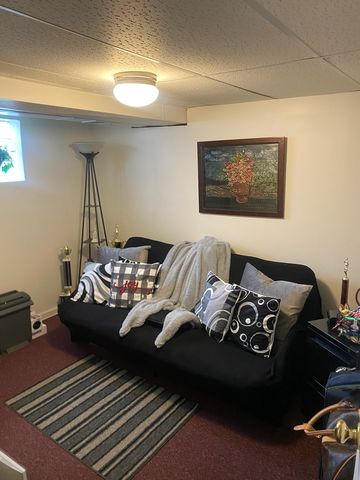 372 Bensley Avenue, Calumet City, IL 60409