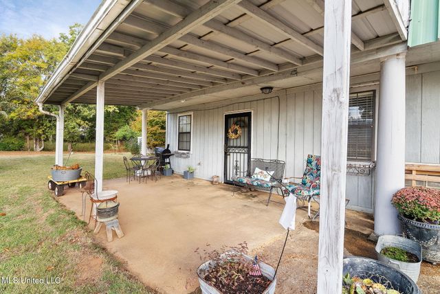 3322 Us-72, Holly Springs, MS 38635