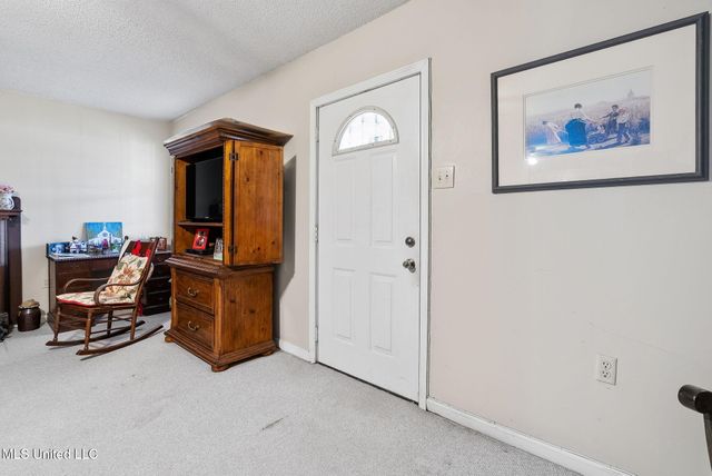 3322 Us-72, Holly Springs, MS 38635