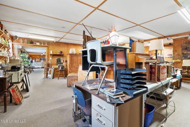 3322 Us-72, Holly Springs, MS 38635