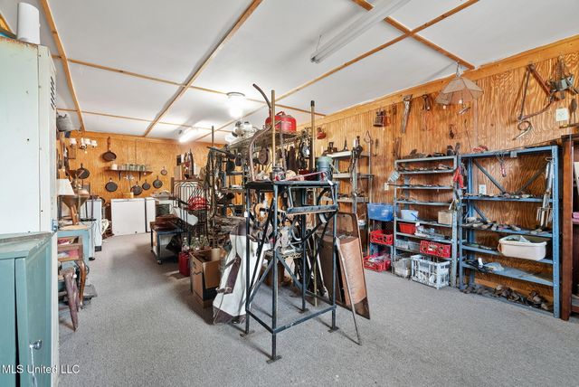 3322 Us-72, Holly Springs, MS 38635