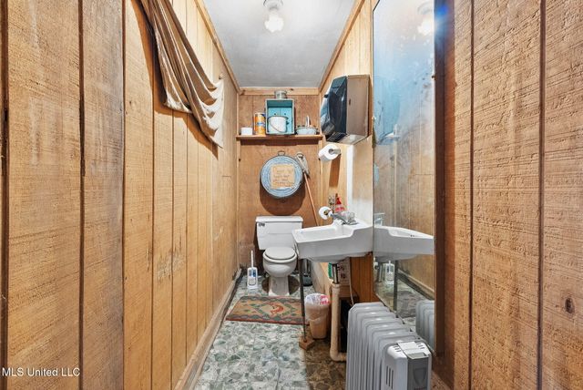 3322 Us-72, Holly Springs, MS 38635