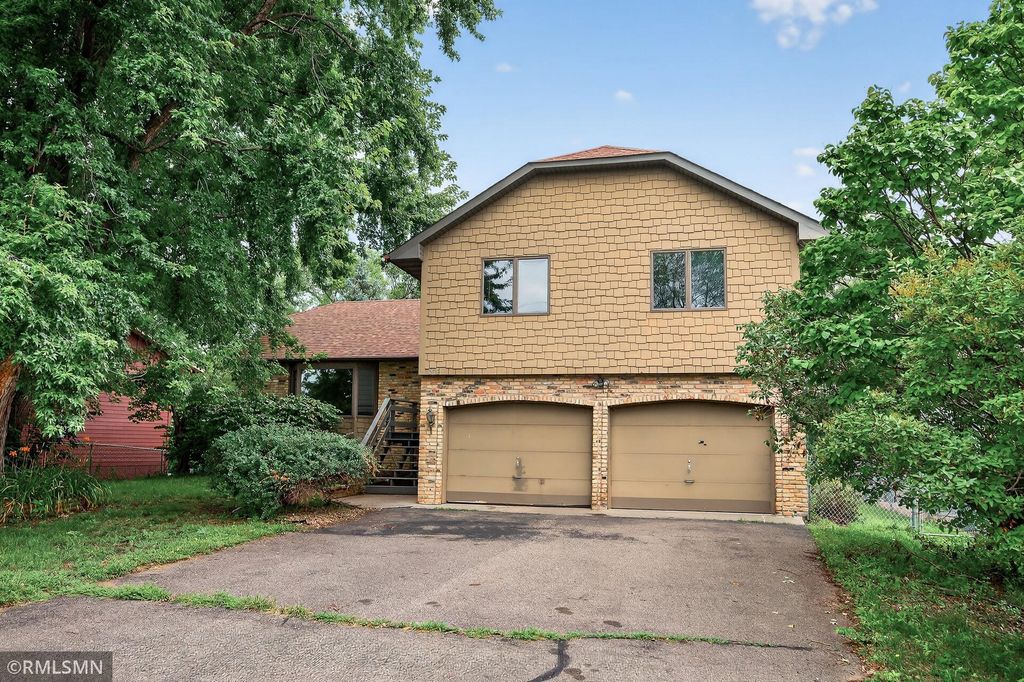 6518 W River Road, Brooklyn Center, MN 55430