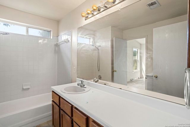 9210 Gillcross Way, San Antonio, TX 78250