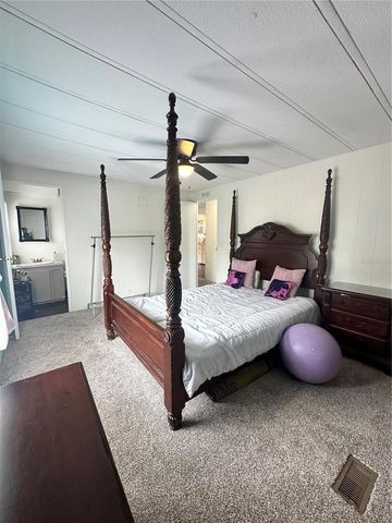 6433 JACARANDA AVENUE NE, Winter Haven, FL 33881