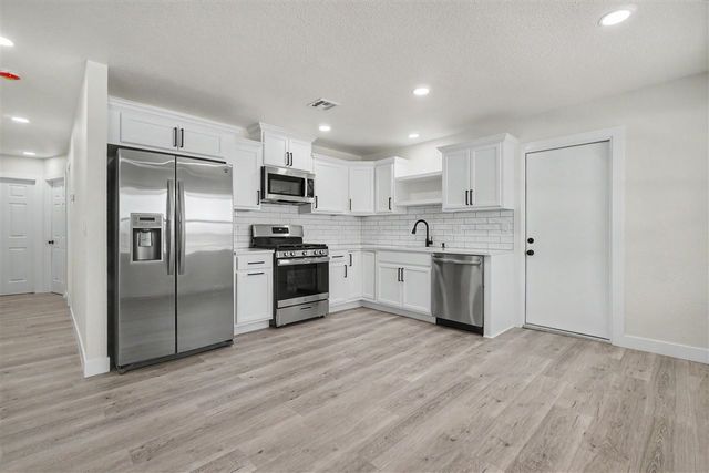 4620 NW Ozmun Ave, Lawton, OK 73505