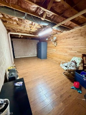 6210 Herinhut Road, Winston-salem, NC 27127