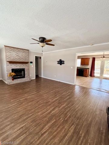 6210 Herinhut Road, Winston-salem, NC 27127