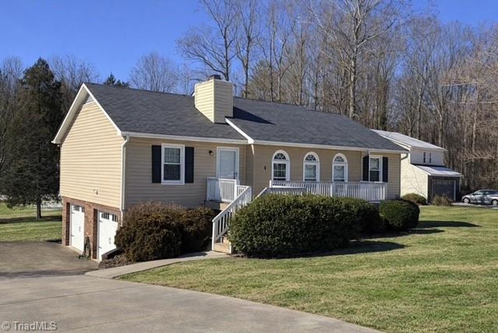 6210 Herinhut Road, Winston-salem, NC 27127