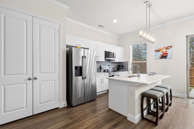 6329 Mason Court, Dallas, TX 75227