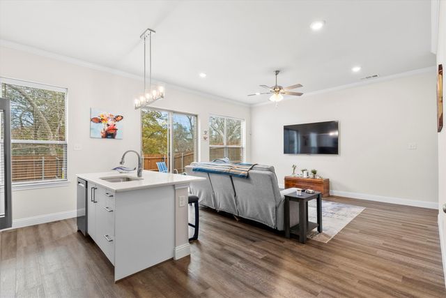 6329 Mason Court, Dallas, TX 75227