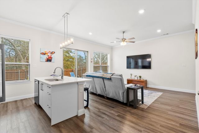 6329 Mason Court, Dallas, TX 75227