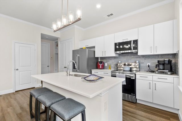 6329 Mason Court, Dallas, TX 75227