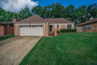 801 Saratoga Dr., Longview, TX 75601