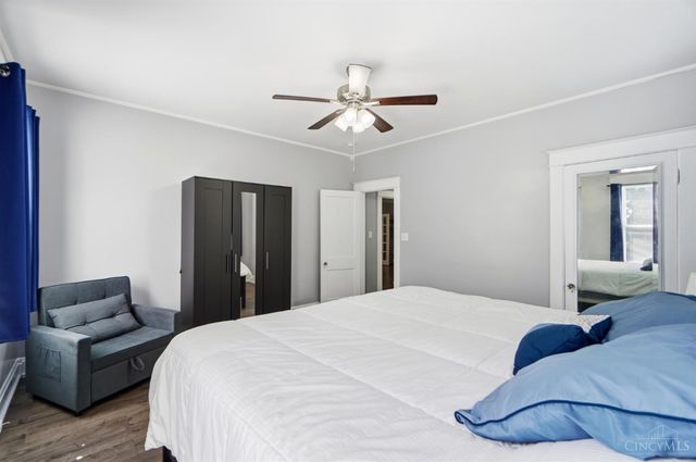 910 Springfield Pike, Wyoming, OH 45215