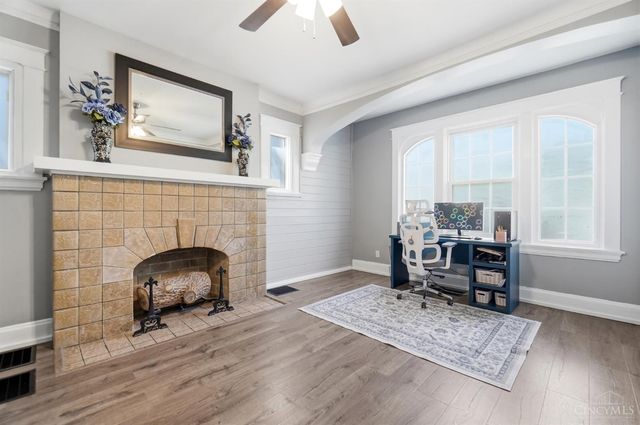 910 Springfield Pike, Wyoming, OH 45215