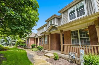 6727 Pine Lake Drive 6727, Tinley Park, IL 60477